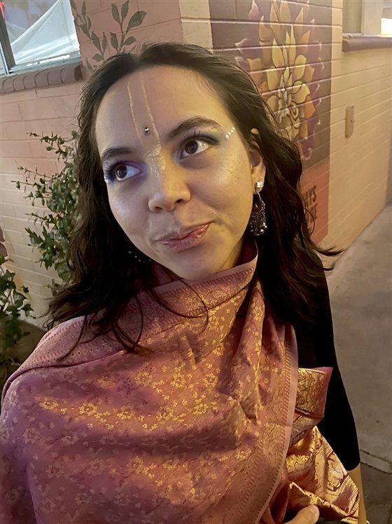 Vanessa in a rose and gold sari